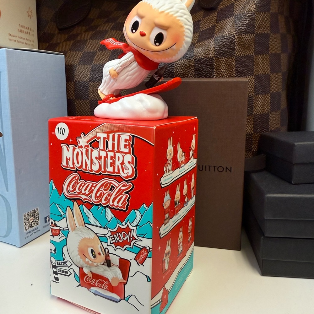 Coca Cola The Monsters Toy - Red and White
